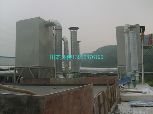 橡塑厂粉尘废气治理配套-防爆型脉冲式布袋除尘器展示